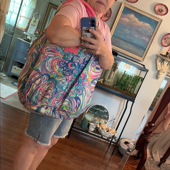 Lilly Pulitzer Pink and Blue Tote Bag Vibrant Design - Picture 8 of 8